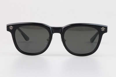 CH8133 Sunglasses Black Silver Gray