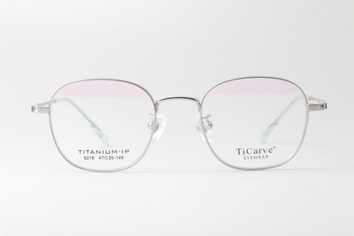 TC8216